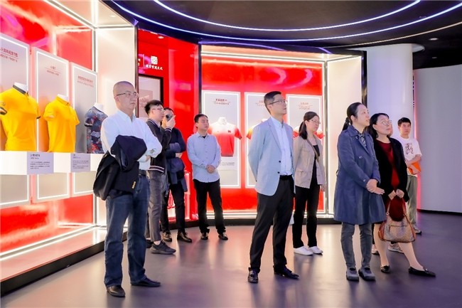 标杆效应！比音勒芬AI 战略重塑高端运动服饰行业新格局