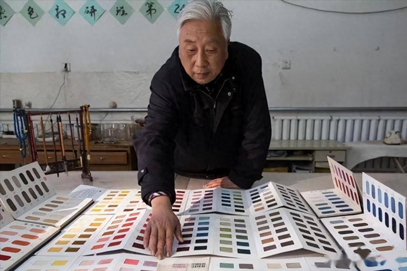 李子柒一天吵‘八百回’的非遗人，钻研半生复原中国色