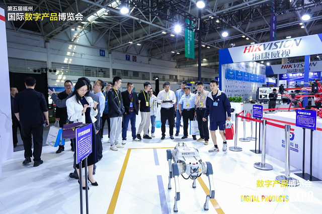 第五届数博会盛大启幕！黑科技亮相引爆全场