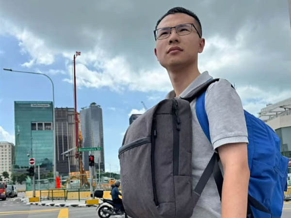 高价回收备案域名:从月入11万到被央视点名,户晨风彻底凉了插图5 从月入11万到被央视点名,户晨风彻底凉了