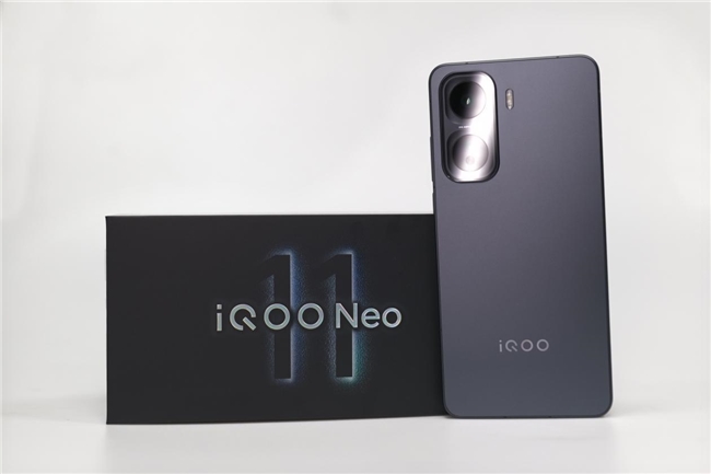 鲁大师10月新机性能/流畅/AI榜：骁龙8 Elite Gen5与天玑9500新机大混战