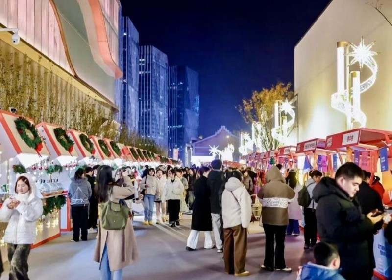 点亮武汉SKP冬日时尚，益禾堂以东方益趣敬献江城年轻力