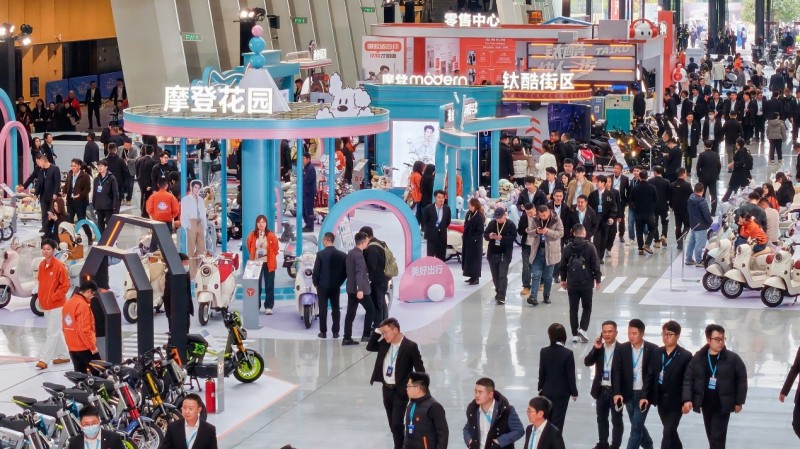 高价回收备案域名:Z世代“收割机”!新国标洗牌期,雅迪凭啥让年轻人持续“上头”?插图 Z世代“收割机”!新国标洗牌期,雅迪凭啥让年轻人持续“上头”?