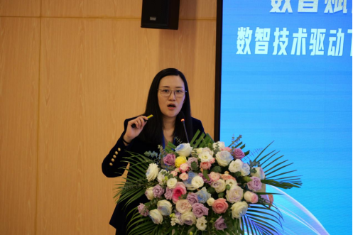 “数智赋能·价值共生 ——数智技术驱动下的广告传播新生态论坛”在南宁理工学院成功举办