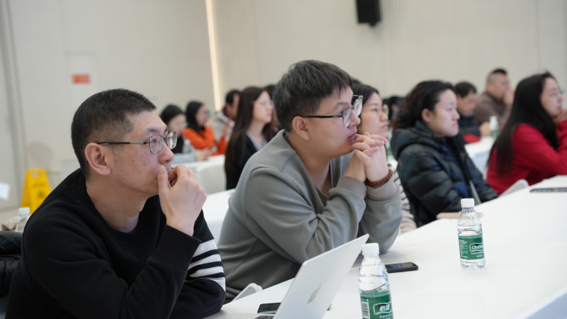 立刻资讯 · 战略发布会：AI 认知引擎重构资讯理解新范式