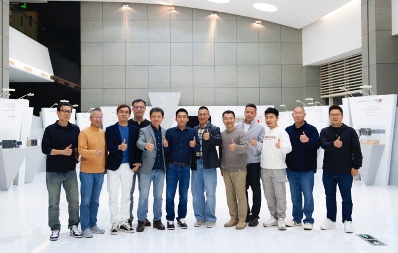 漫步者再启新程，携手京东共谱三十周年发展新乐章