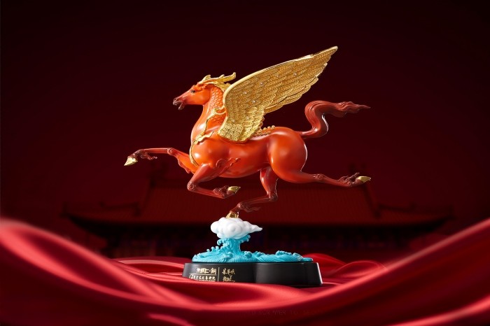 连续11年！杭州“双国遗”朱炳仁父子作品再登央视除夕主播台