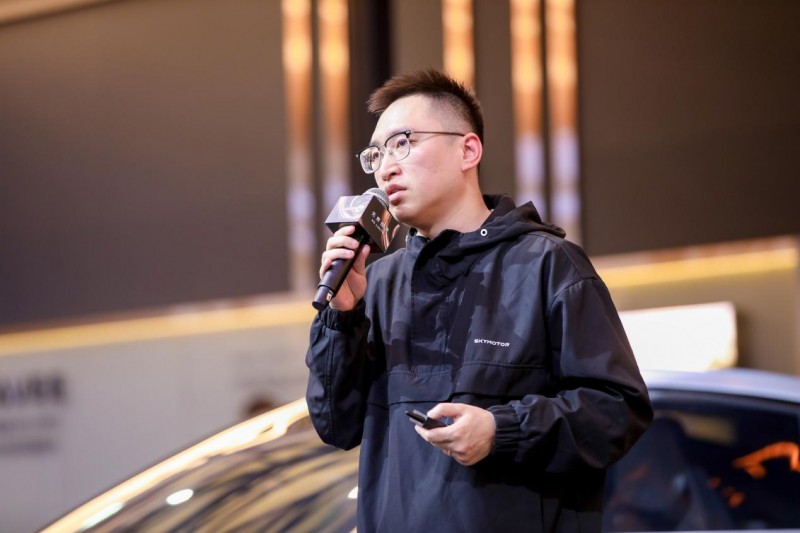 全栈自研技术集结 首秀AWE首驱科技发布两轮出行产业升级的“AI答案”