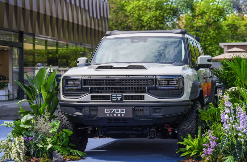 高价回收备案域名:中国原厂改装新高度,纵横G700顶火鸣镝版配置解析插图1 中国原厂改装新高度,纵横G700顶火鸣镝版配置解析