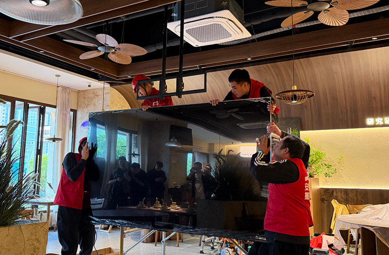 京东推出百吋电视吊装服务 将宿迁网红餐厅打造成苏超“第二现场”