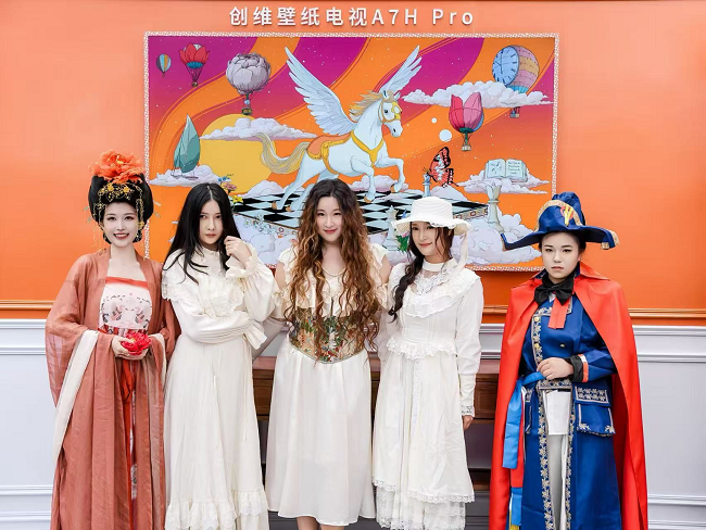 成都捕获“出走的壁纸电视”！创维壁纸电视巡展刷屏
